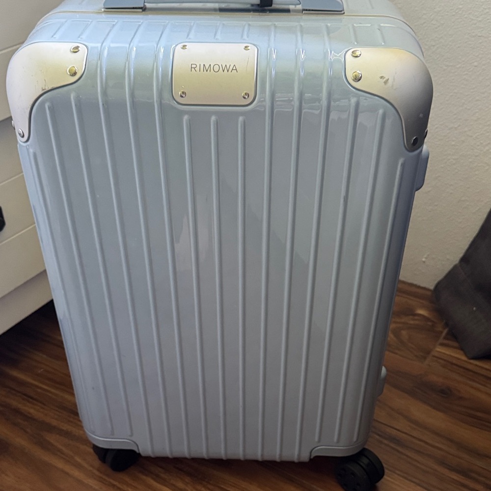 RIMOWA Pale Blue Ribbed Hard-Shell Carry-On